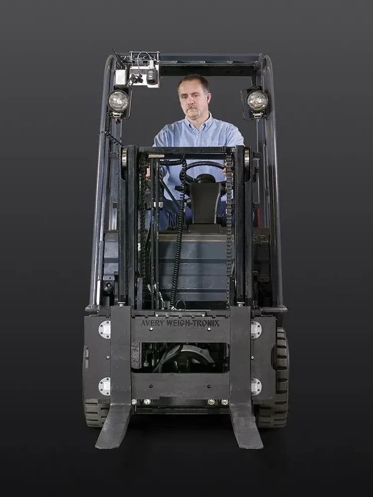FLSC scale installed on a forklift